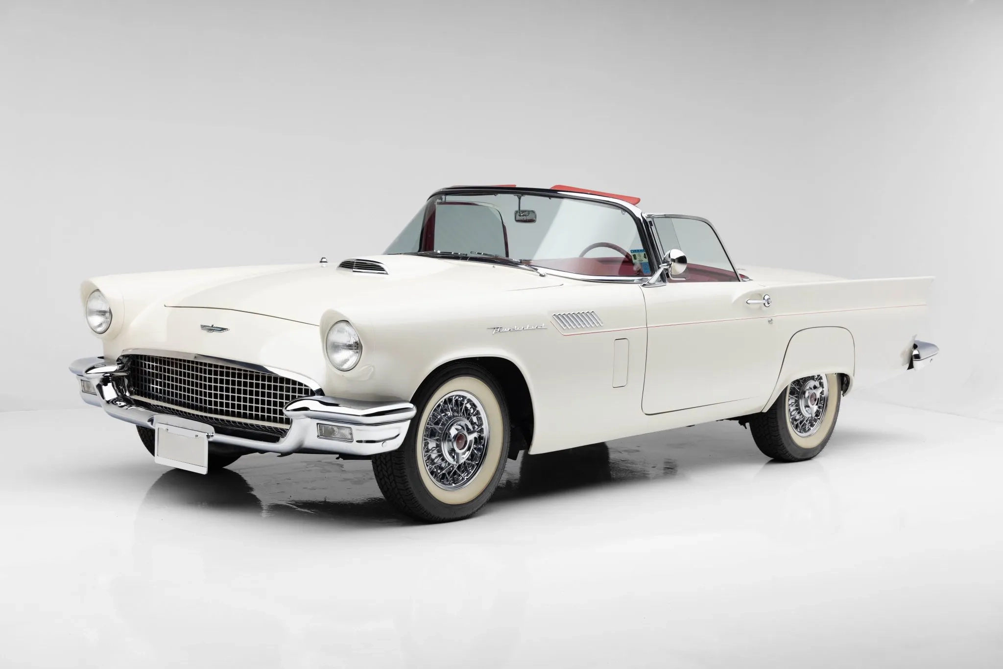 1957 Ford Thunderbird